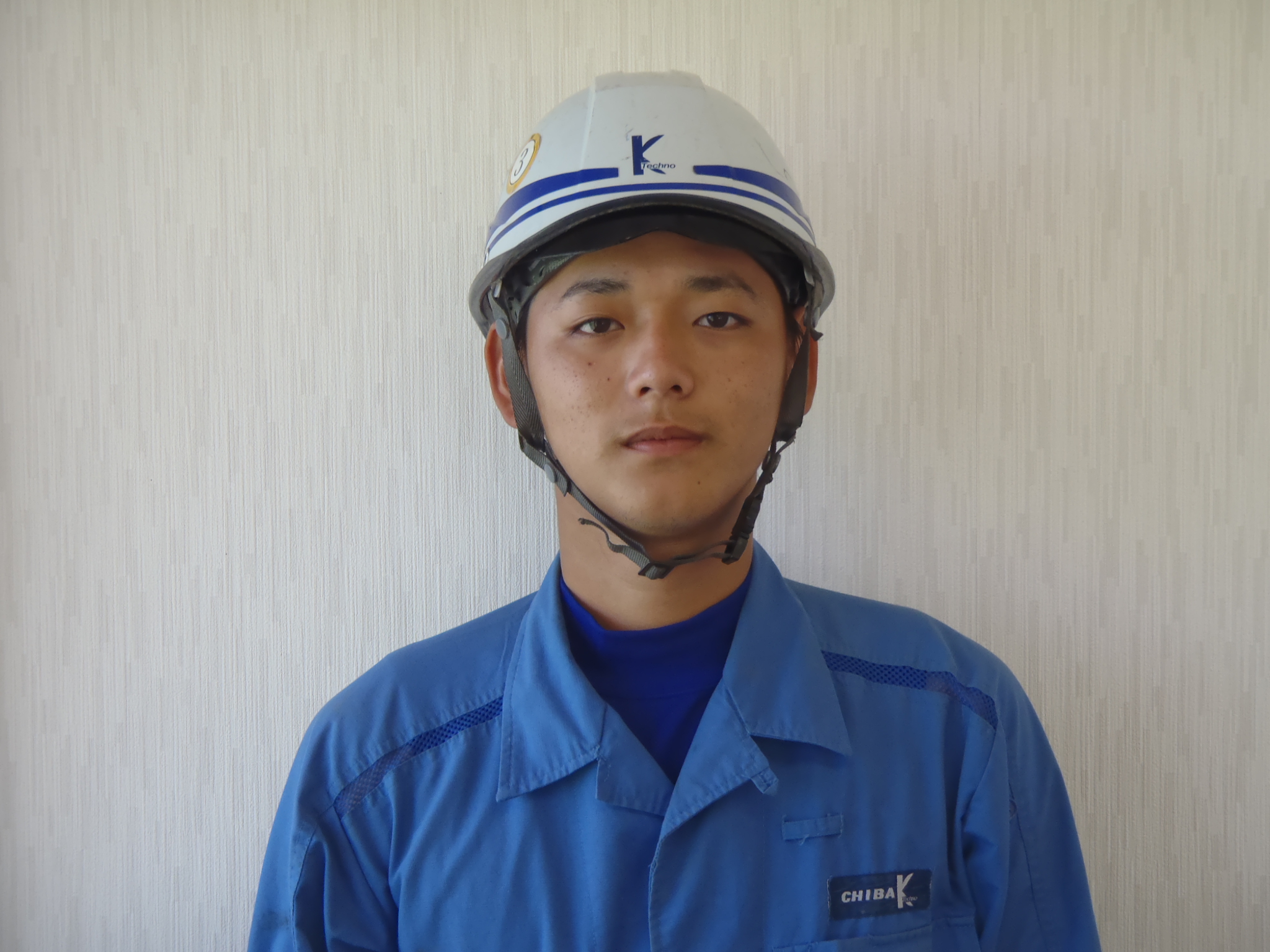 平成27年4月入社 架空配電線部 外線技能職 Kさん